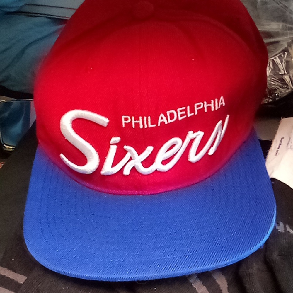 Mitchell & Ness vintage 76ers hat
